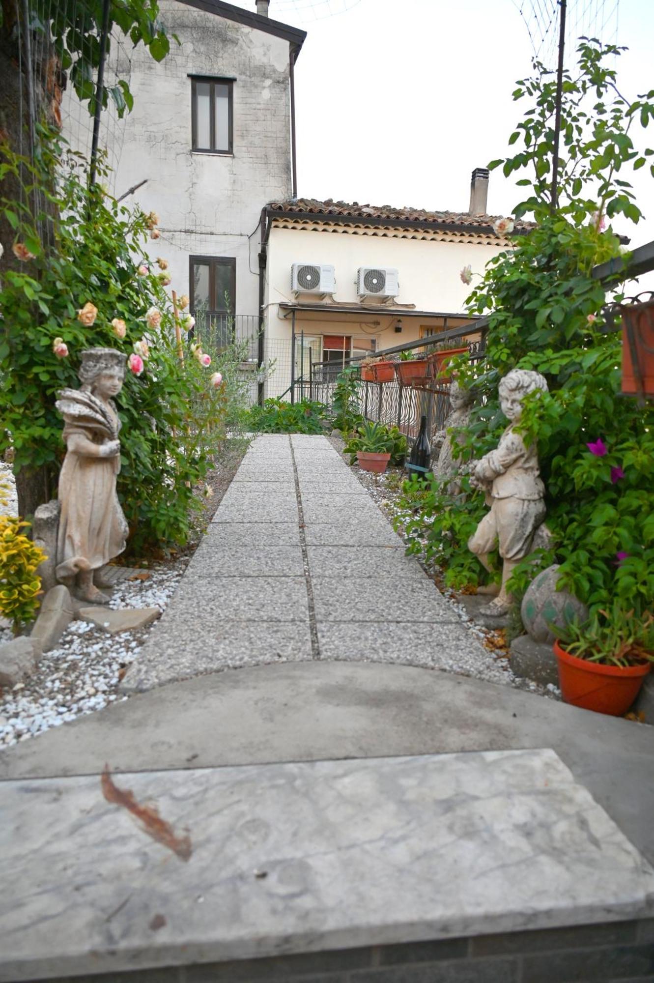 Giardino Darianna Bed & Breakfast Ripacandida Luaran gambar